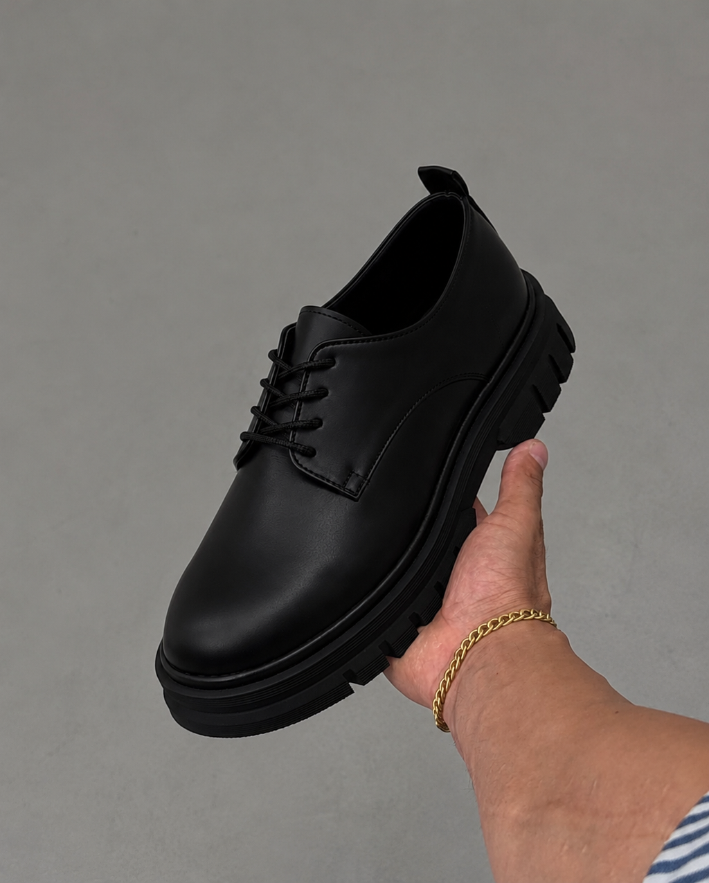 DERBY SHOES